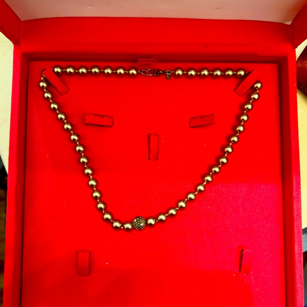 Pearl necklace